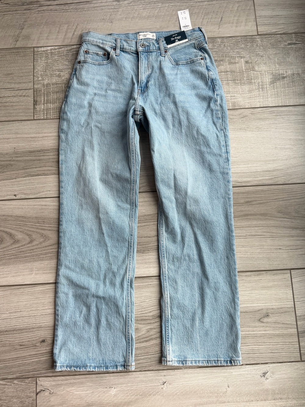Abercrombie & Fitch Curve Love Low Rise Baggy Jeans